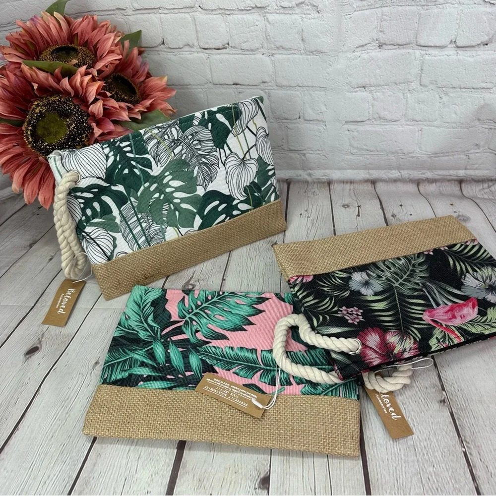 Boutique NWT wristlet bags tropical palm leaves choice of color beach summer